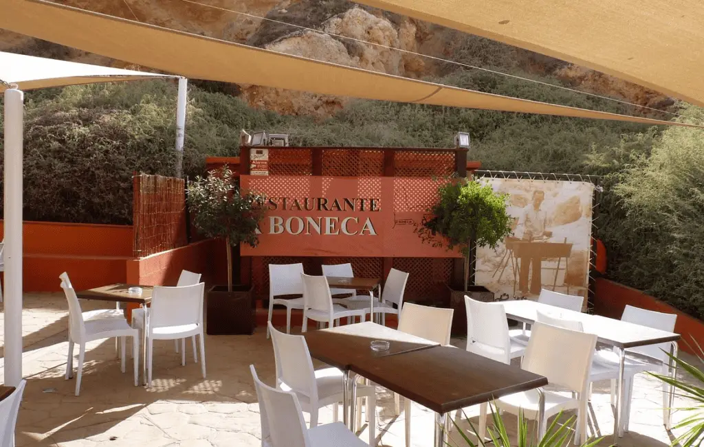 A Boneca Restaurant at Algar Seco